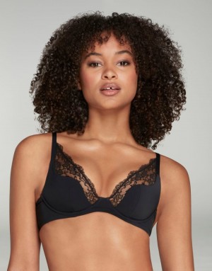 Agent Provocateur Brigette パッド入り High Apex Underwired Bra レディース ブラ 黒 日本 | R5K-5881