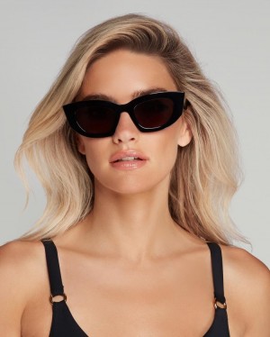 Agent Provocateur Kitti Sunglasses レディース サングラス 黒 日本 | P2V-6857