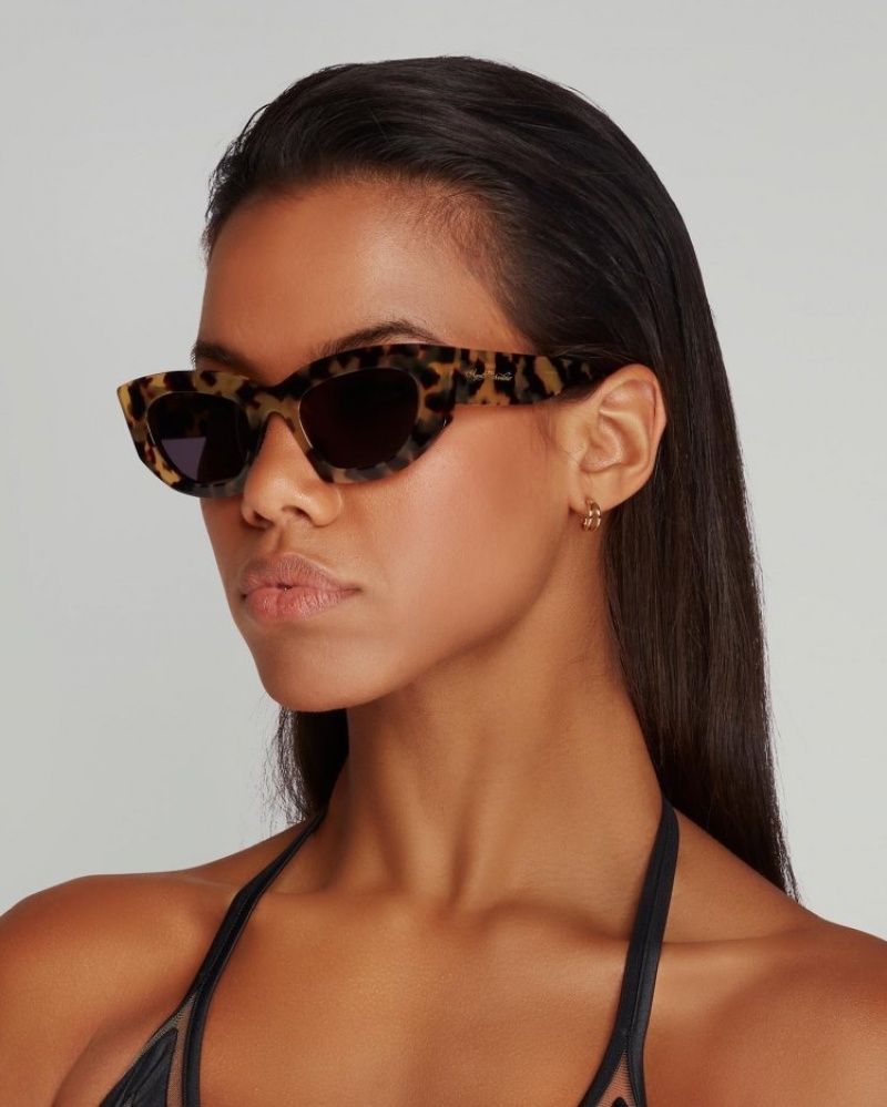 Agent Provocateur Kitti Sunglasses レディース サングラス Tortoise/Black 日本 | O9O-8115